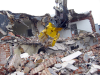 A demolition job for an Atlas Copco grapple