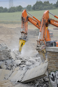 Atlas Copco hydraulic breakers have been used to demolish a bridge on main arterial route in the Ruhr