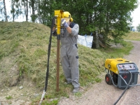 Less weight, more pace and ideally suited for ground rods: The new Atlas Copco LPD-LD post driver