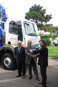 PM and OIL&STEEL GROUP win huge order to ENEL for over 1000 lorry loader and powered access solutions