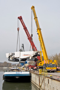 Giant construction machines make their way to bauma 2010 in Munich